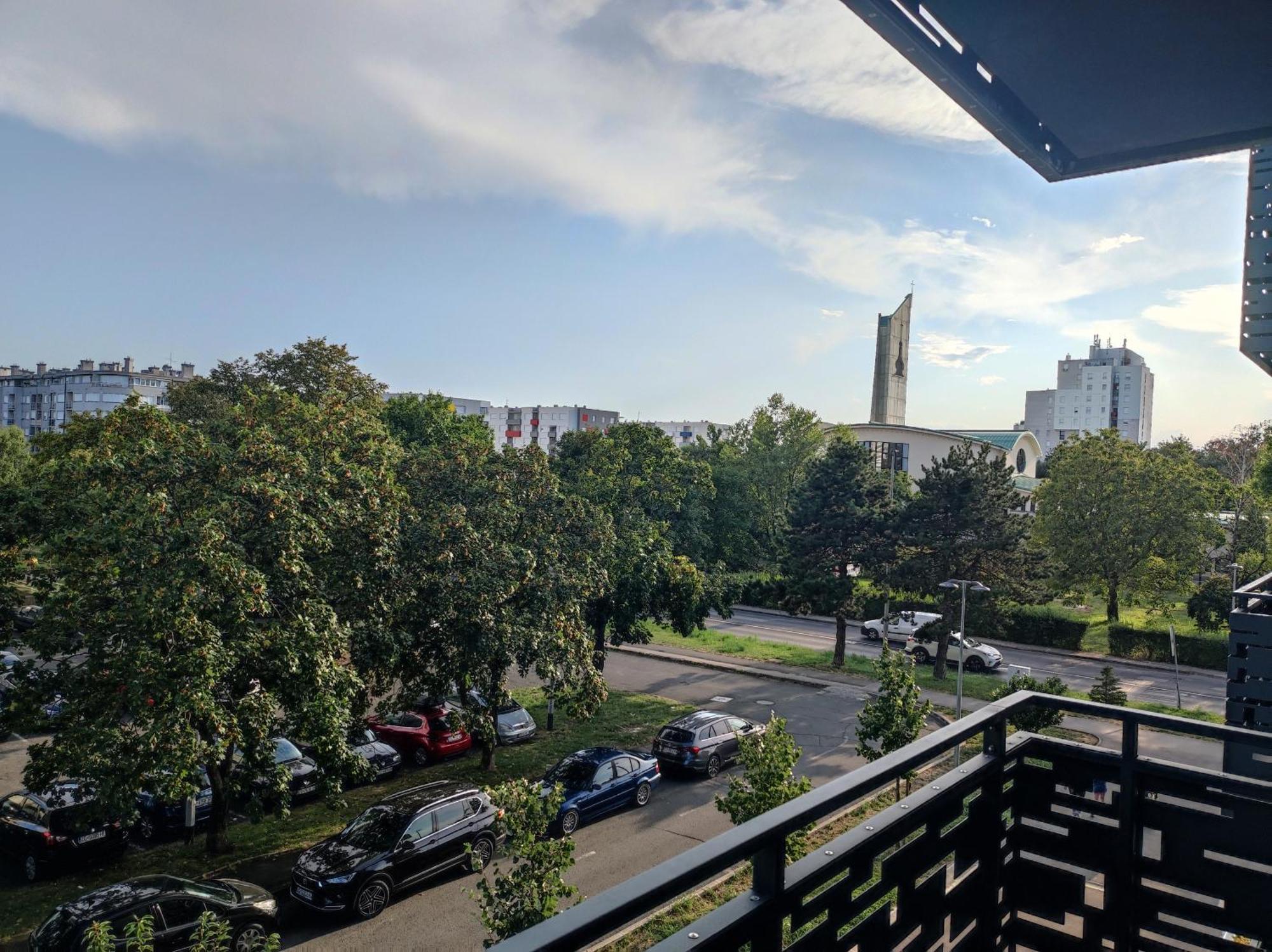 City East Apartment Zagreb With Private Parking Экстерьер фото