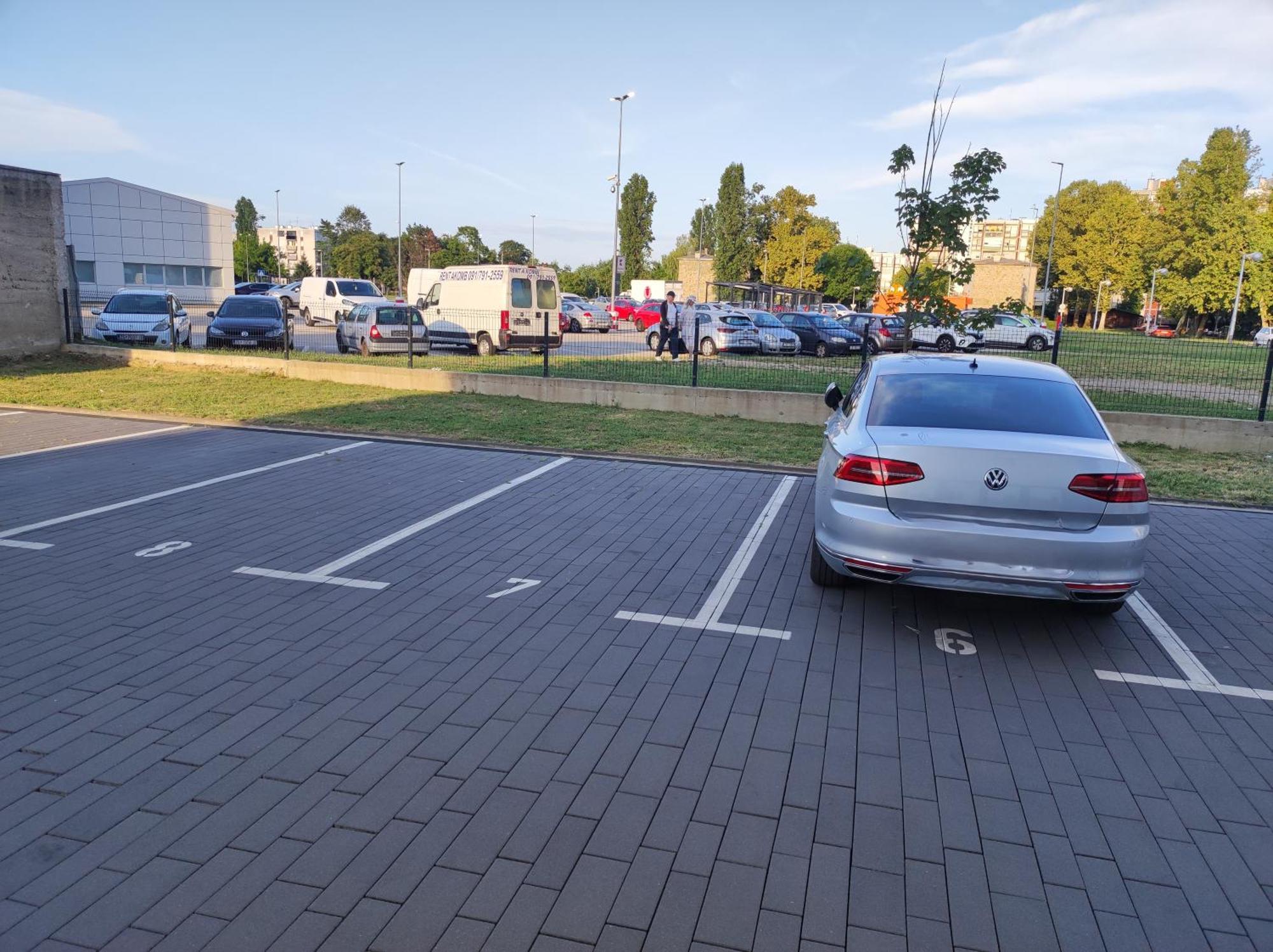 City East Apartment Zagreb With Private Parking Экстерьер фото